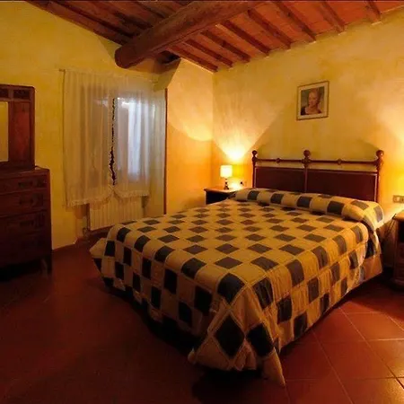 Tuscany بيت ضيافة سيينا