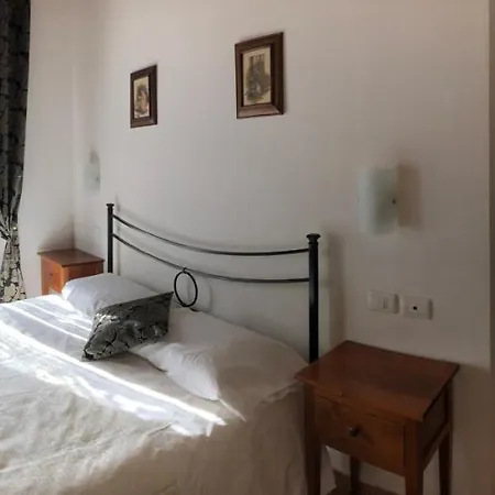 Tuscany بيت ضيافة